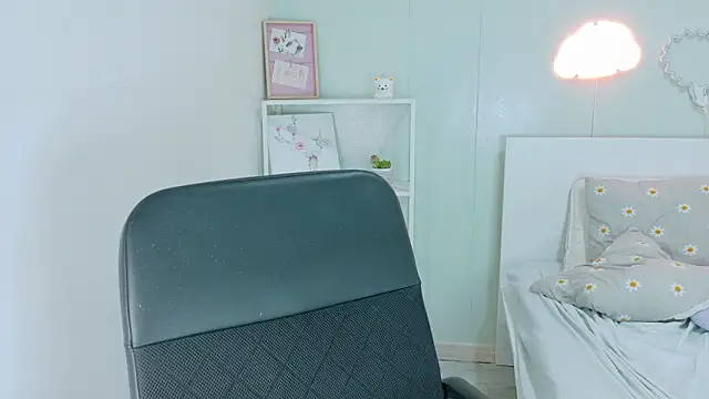 AmmyRouse__'s cam snapshot