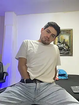 williamsmiiths16 live sex cam