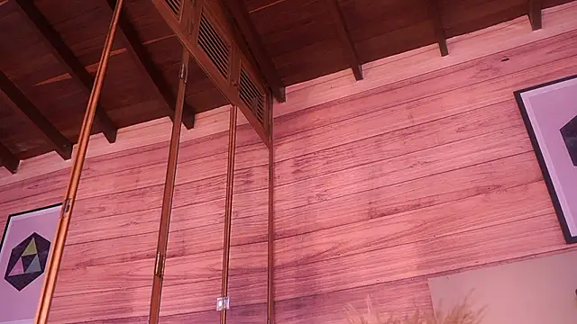 IzzyWild live sex cam