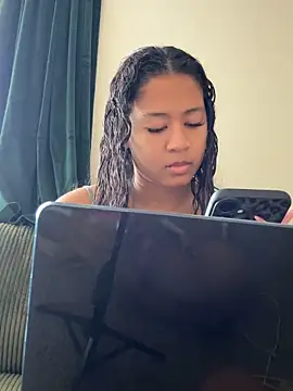 AshleyLoveee live sex cam