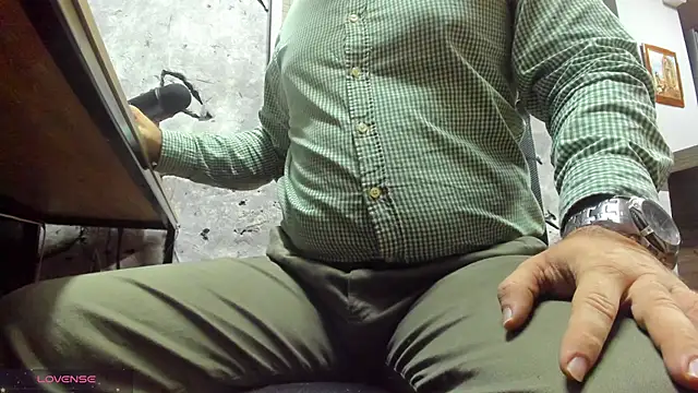 Maxi_thebig_daddy live sex cam