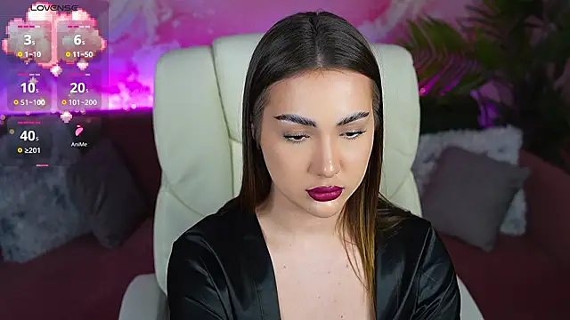 OliviaMoore_'s cam snapshot