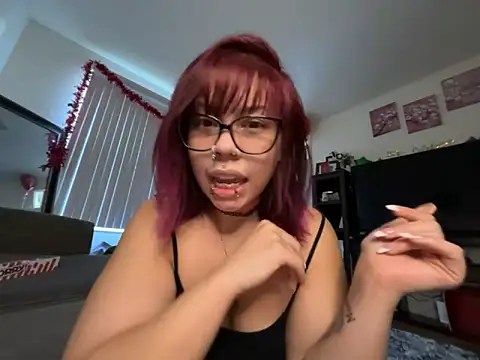 moan4mona's cam snapshot