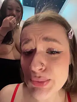 KittyQueeny live sex cam