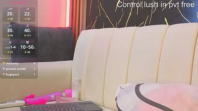 Mila_Vellrose_pm2's cam snapshot