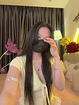 --102KymMiiss-- live sex cam