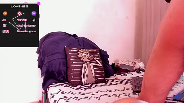 Aron_Baylor's cam snapshot