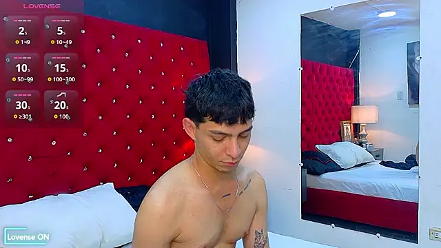 Logan_Woods's cam snapshot