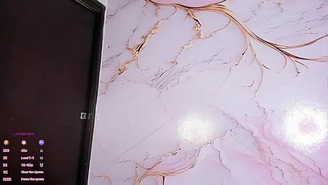 elizabeth_swan18's cam snapshot