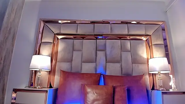 ValentinaBreats's cam snapshot