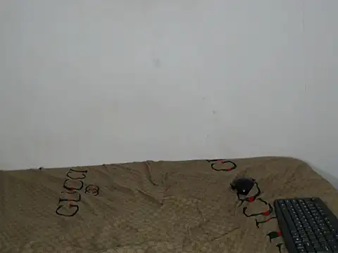 Belle2556 live sex cam