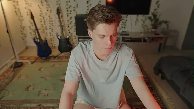 RusBradPitt's cam snapshot