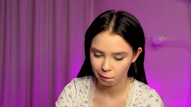 slyshypie's cam snapshot