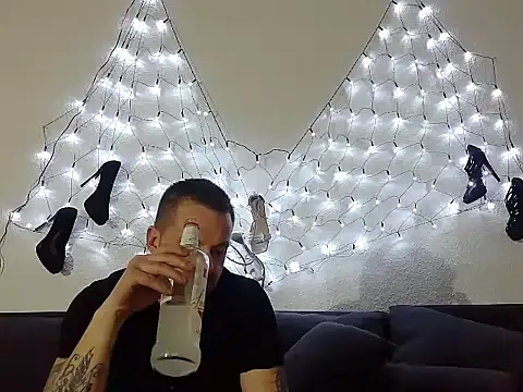 DevilsAngel13's cam snapshot