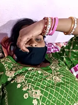 Indian-couple2025's cam snapshot