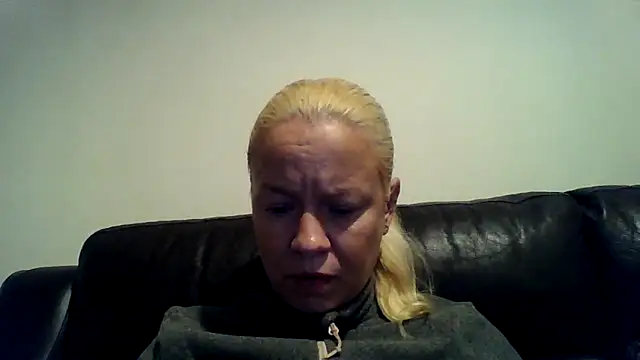 jennyblondeuk live sex cam