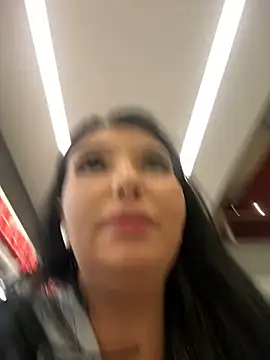 Tisha_Busty live sex cam