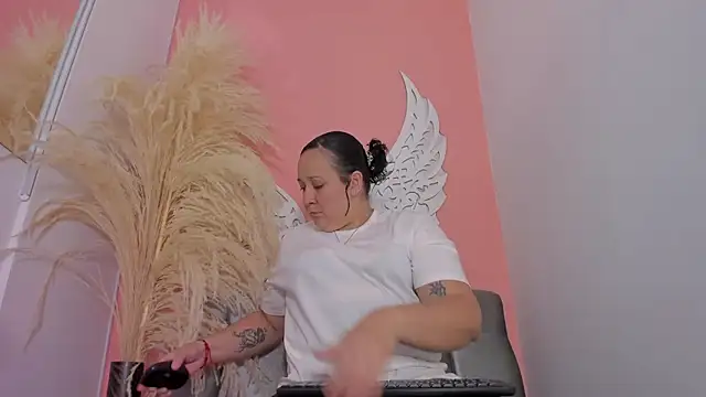 ThiccyLexxy live sex cam