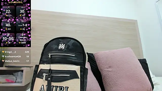 mia_luxx1's cam snapshot