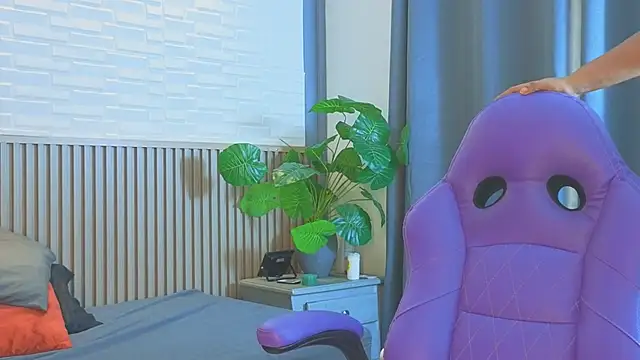 Milena_lawson's cam snapshot