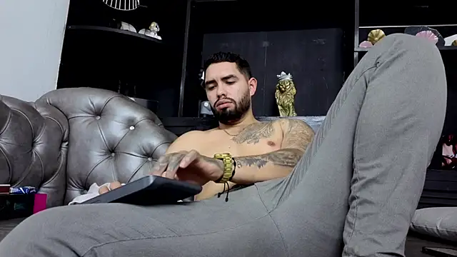 matteosantos live sex cam