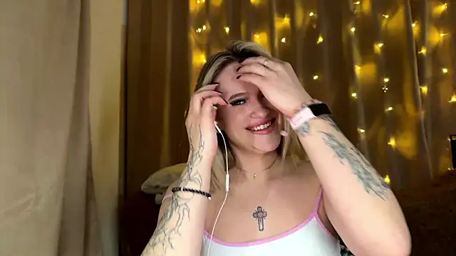 Demoralive's cam snapshot