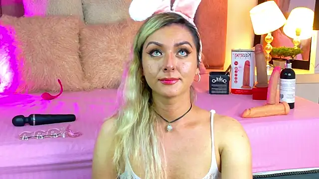 Lunitaa_Diva live sex cam