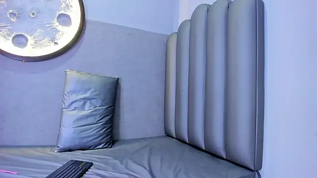 Luna__02's cam snapshot