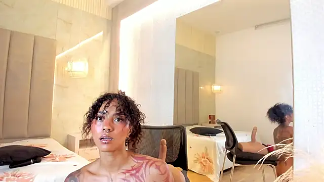 LizStorm_'s cam snapshot