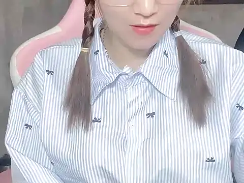 TranOanh999's cam snapshot