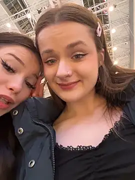 KittyQueeny live sex cam