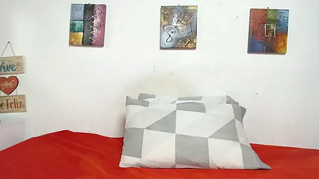 Madeline_Woods's cam snapshot