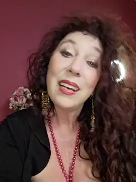 GypsyEsmeralda live sex cam