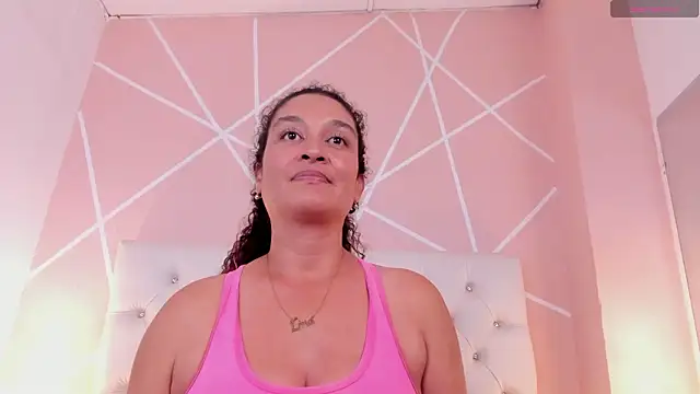 Rosalinda_77's cam snapshot