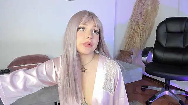 Amelie_Wine's cam snapshot