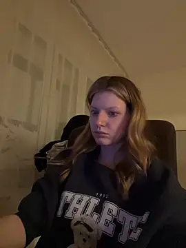 MaryHiggins's cam snapshot