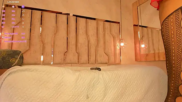 ari_monet live sex cam