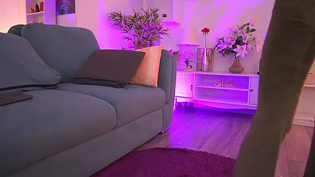 Aisha_Bee's cam snapshot