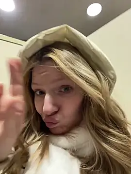 MaryHiggins's cam snapshot