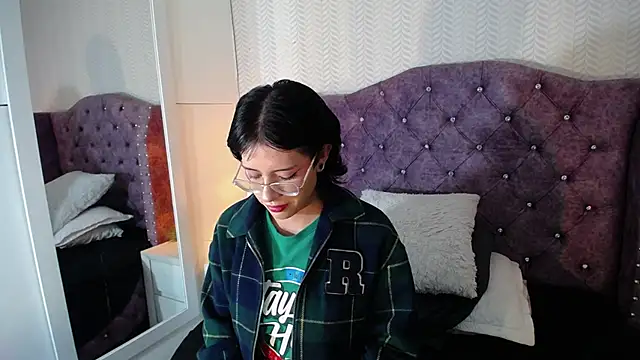 NatsumeZivic live sex cam