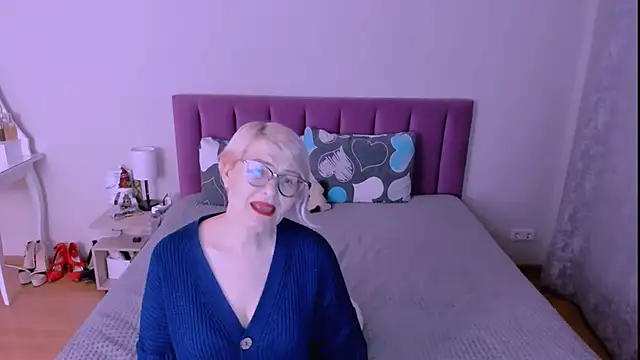 sabrinamacmarren's cam snapshot