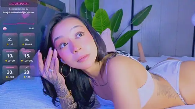 Mia_Tin's cam snapshot