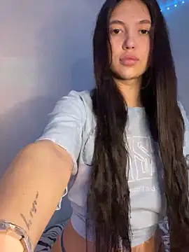 Hey_Mia's cam snapshot