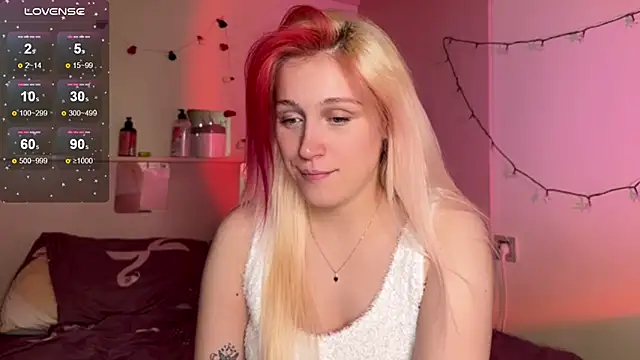 _Annabel_Myr_'s cam snapshot