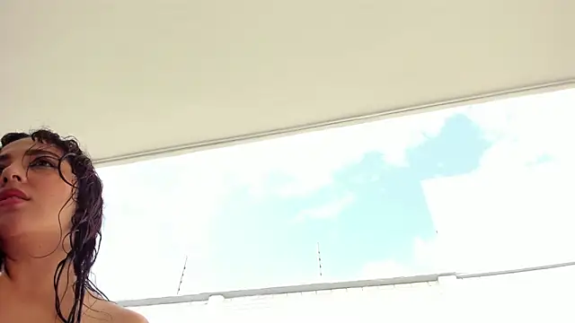 YaraShine's cam snapshot