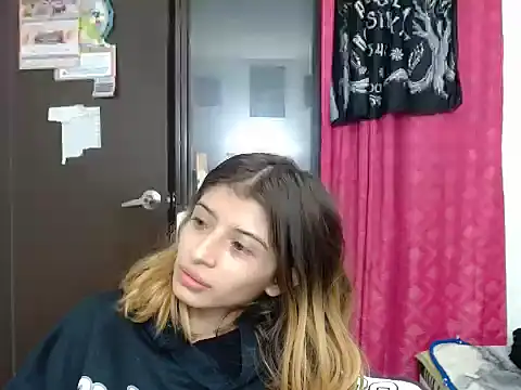 KratosAfroditacs live sex cam