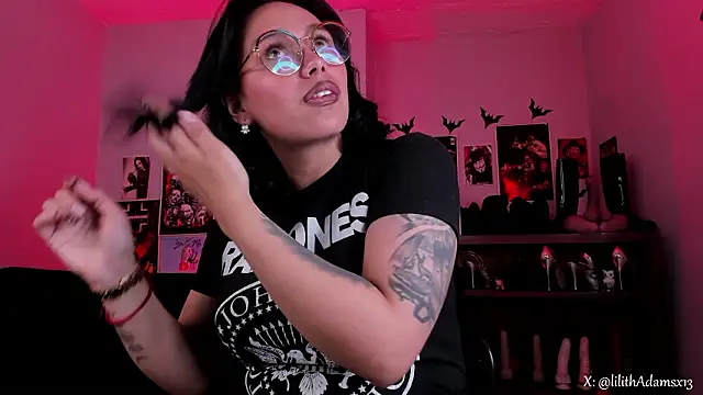 lilith-deveraux's cam snapshot