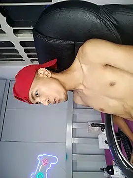 HarolddXL live sex cam