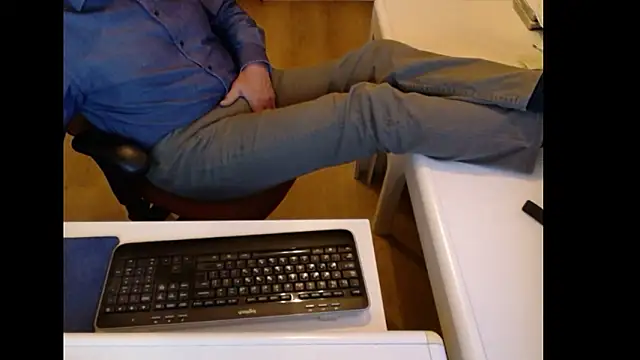 dutchpornking live sex cam