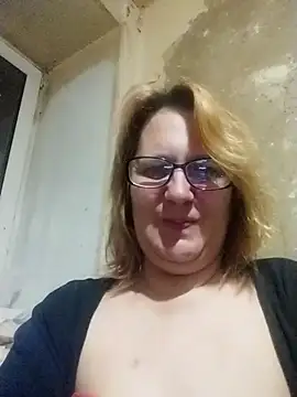 Forest-Lady's cam snapshot